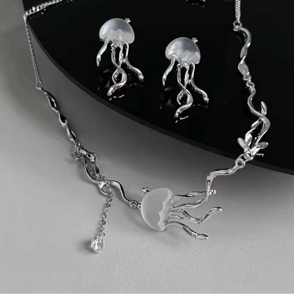 925 Sterling Silver Bohemian Jelly Fish Necklace and Earrings Set - Picture 8 of 10